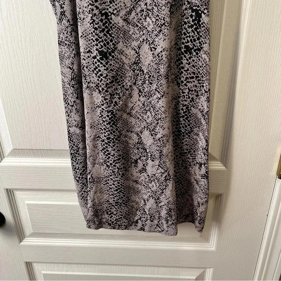 JOIE Women’s XS Cambridge 100% Silk Snake Print Mini Slip Dress Grey Black - Picture 4 of 10